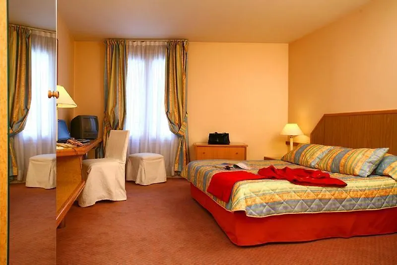 Hotel Fertel Etoile Parijs
