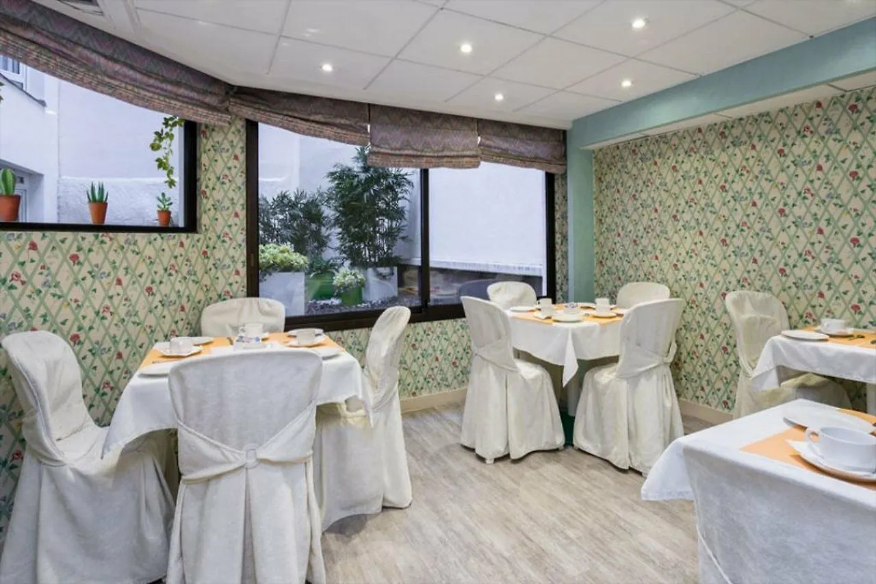 Hotel Fertel Etoile Paris 3*,